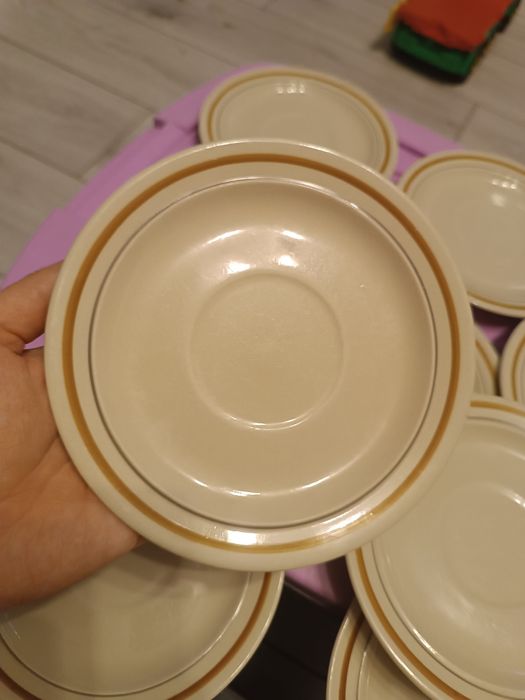 Komplet 10 małych talerzyków/podstawek