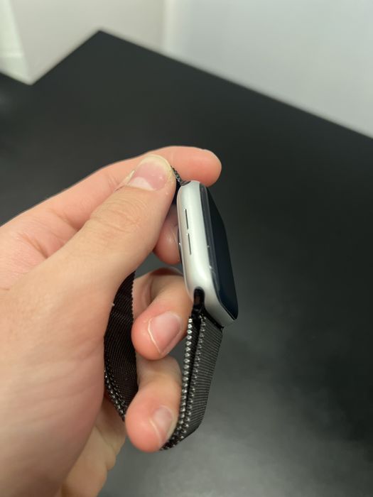 Apple Watch SE 44mm black/silver 100% батарея!