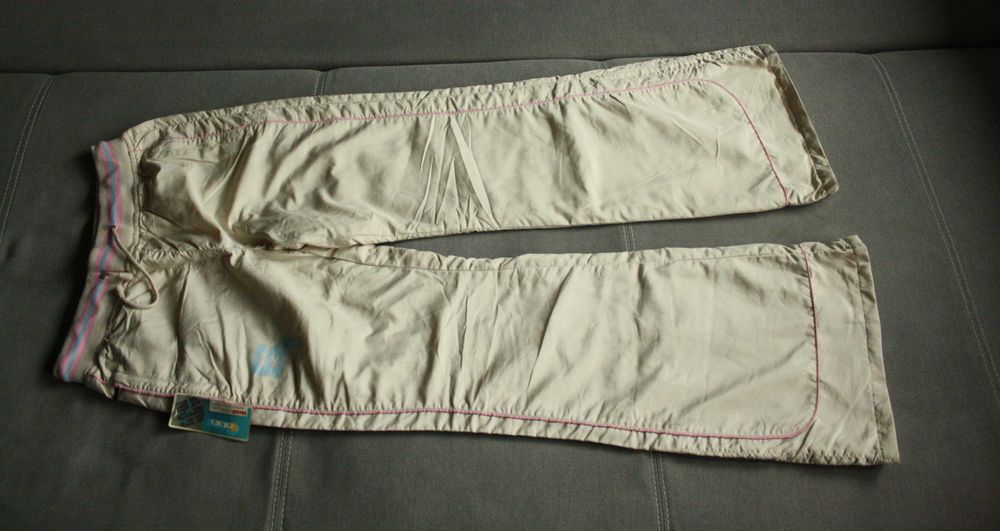 Damskie spodnie narciarskie / snowboardowe - roz. M - nowe