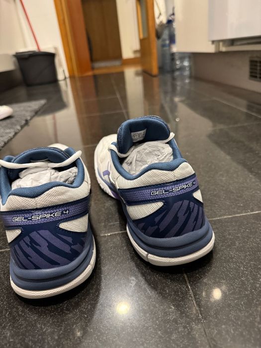 ASICS Gel Spike-4