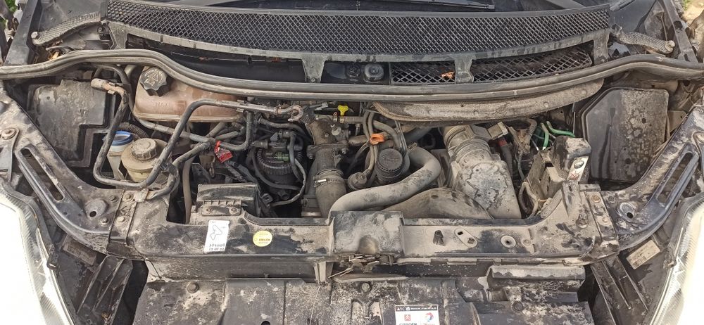 Разборка Citroen C8. Двигатель 2.2 HDi, АКПП