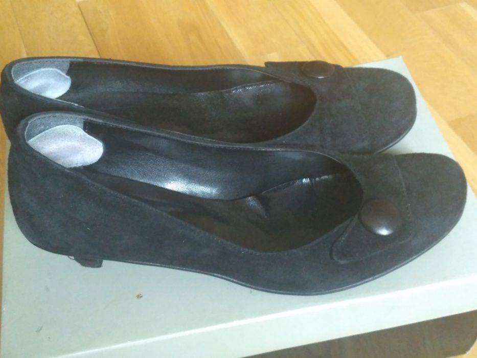 Buty zamszowe niski obcas 38 Sagan