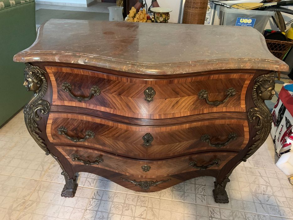 Móvel estilo Luís xv