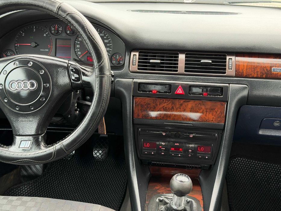 Продам Ауді А6С5 1999р 2.5d мех quattro