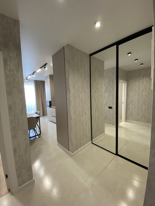 Продам шикарну квартиру з новим ремонтом