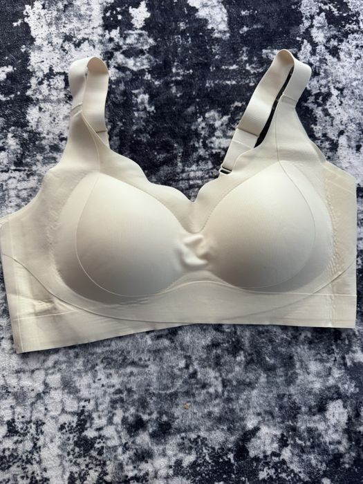 Biustonosz bezszwowy 2xl