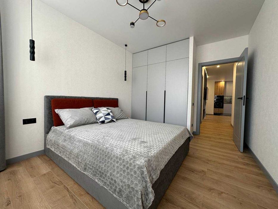 Нова 2к кв-ра 70м2, 5 пов. Варшавський 2/Варшавський. Власник