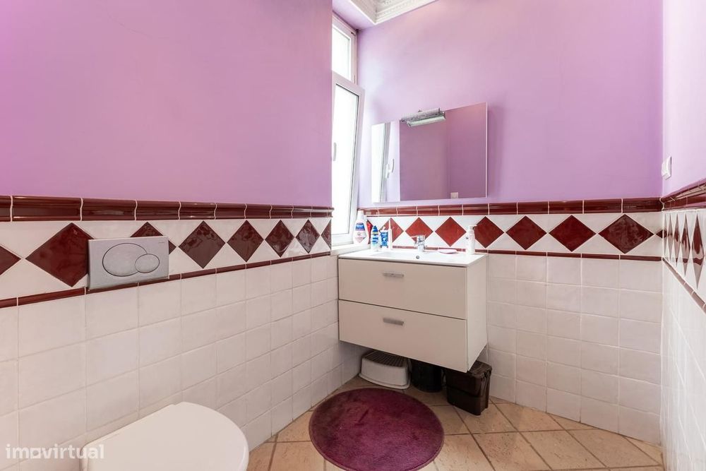 Moradia T4 + 1 com piscina, Pena, Lisboa