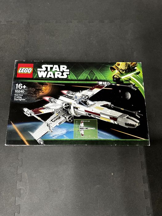 LEGO 10240 Red Five X-wing Starfighter - Peça de Coleção Star Wars!