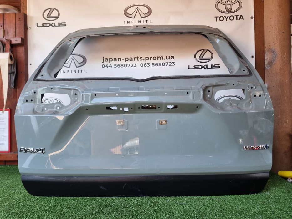 Кришка багажника ляда Toyota Rav 4 2019 2020 2021 2022 2023