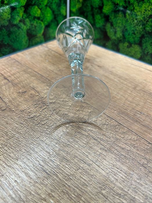 Piękny kryształowy komplet kieliszków