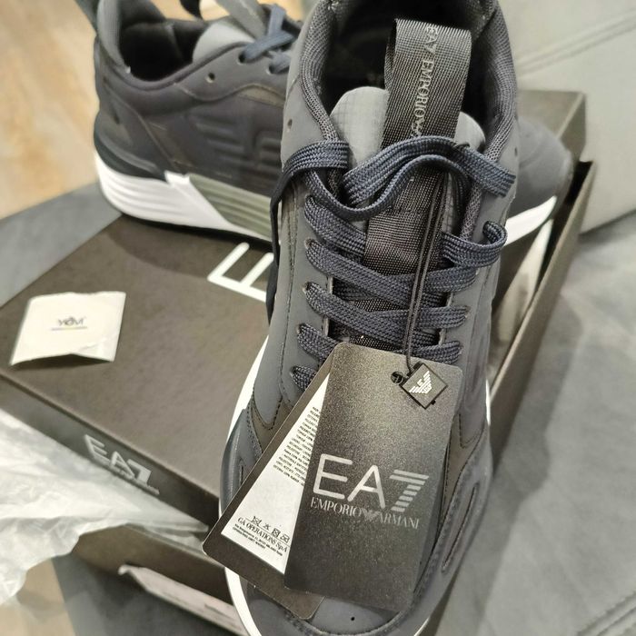 Emporio Armani Sneakersy NOWE rozmiar 42