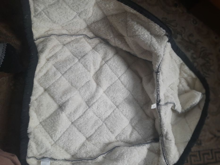 Продам курточку на хлопчика