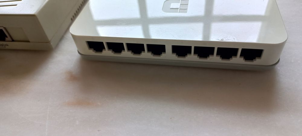 Switch e  hubs ethernet de 8 portas