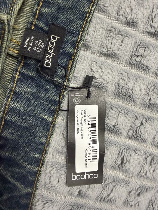 Новые ддинсы фирмы Boohoo