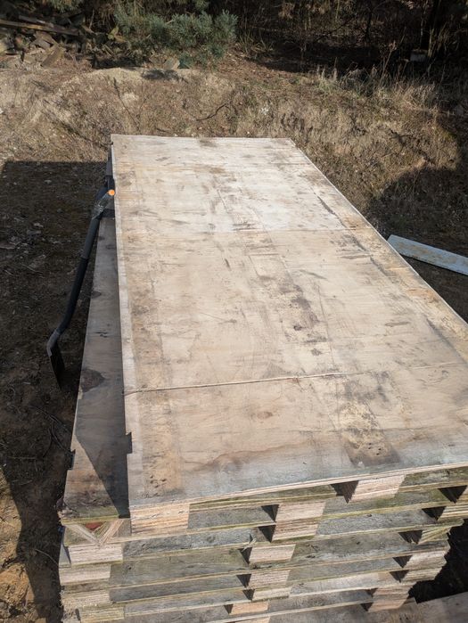 Duże palety ze sklejki 2310x1120 18mm