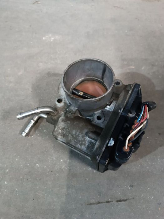 Motor arranque/alternador/compressor AC / torre - Toyota Avensis 1.8i