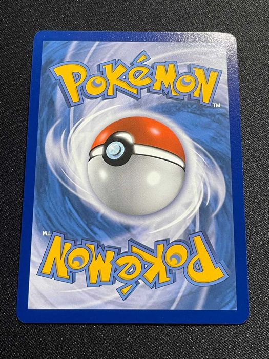 Carta Pokémon Rosa 204/236 Cosmic Eclipse