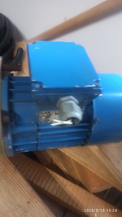 jednostka wiercąca do maszyn stolarskich z silnikiem