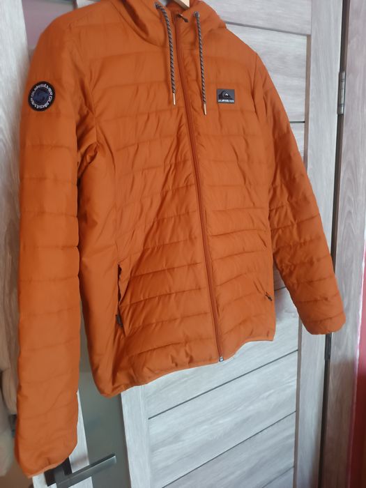 Продам куртку Quiksilver