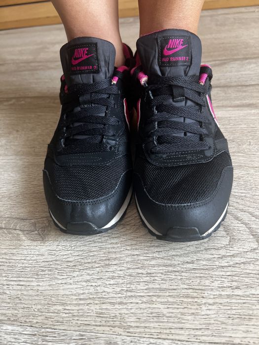 Buty sportowe NIKE r 38,5.