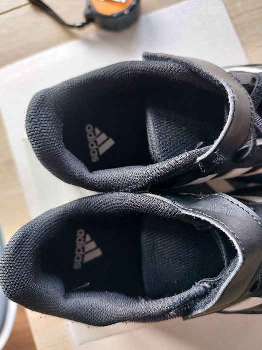 Buty Adidas rozmiar 33