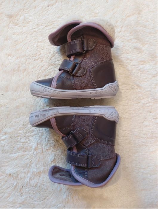 Buty zimowe 22 ocieplane kozaki 22 śniegowce buty na zime na rzep 22