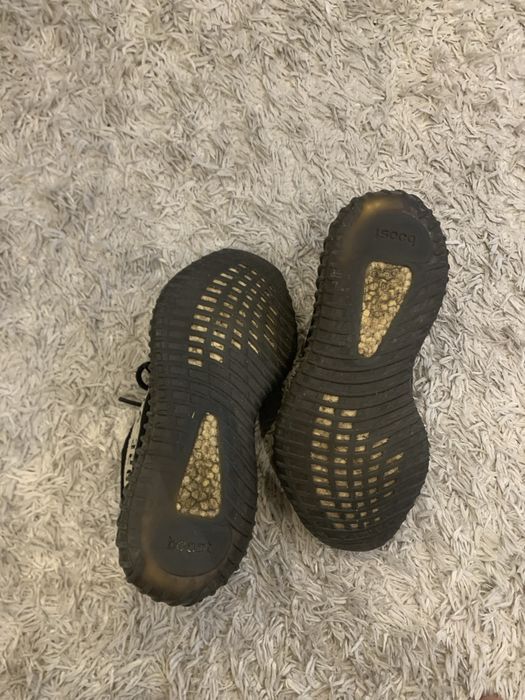 Yeezy Boost 350 V2 Core Black White (Oreo)