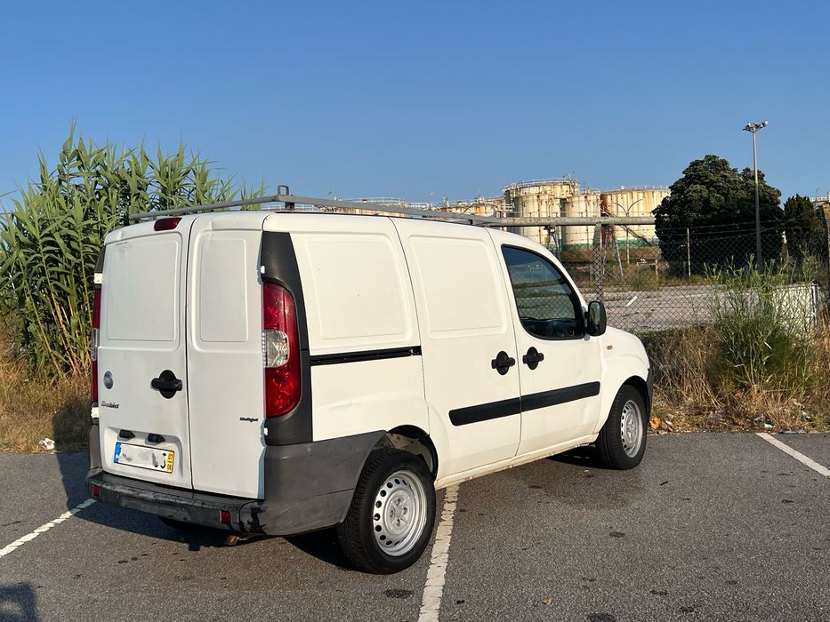 Fiat Doblo Cargo 1.9 JTD – Fiável e Pronta a Trabalhar