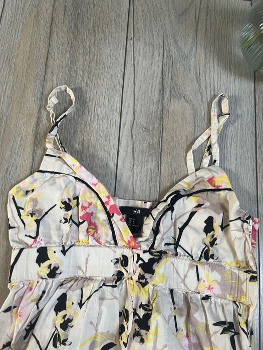 krótka sukienka w kwiaty na lato XS