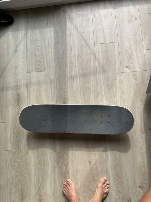 Skateboard deskorolka