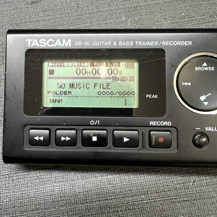 Универсальный гитарный бас рекордер tascam gb-10