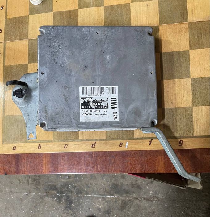 Блок управления двигателем ЕБУ Lexus Rx 300 1MZ-FE 89661-48042