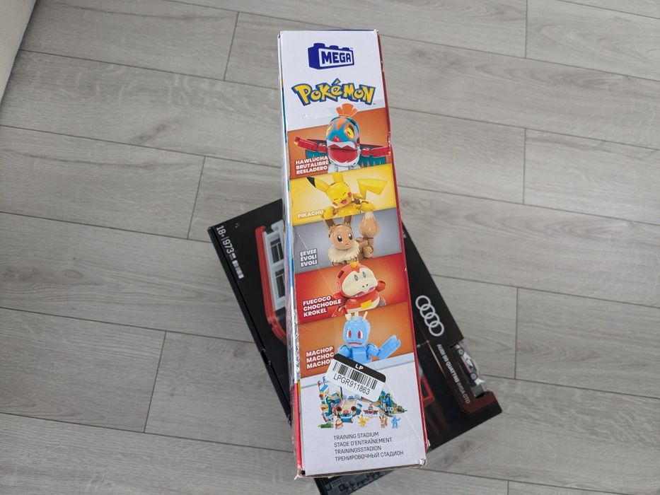 Mega Pokemon training stadium hwr82 pikachu eevee lego конструктор