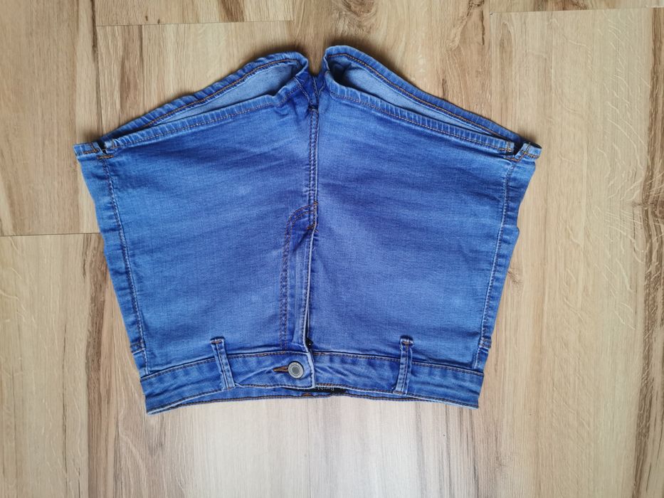Jeansowe spodenki Bershka S