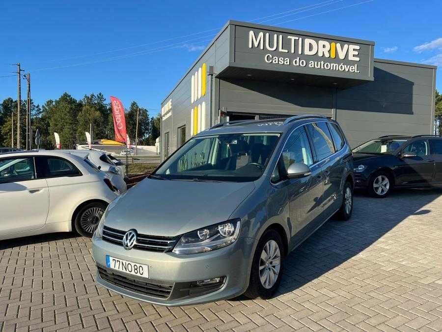 COM FINANCIAMENTO - Vende-se Volkswagen Sharan 2.0 2013