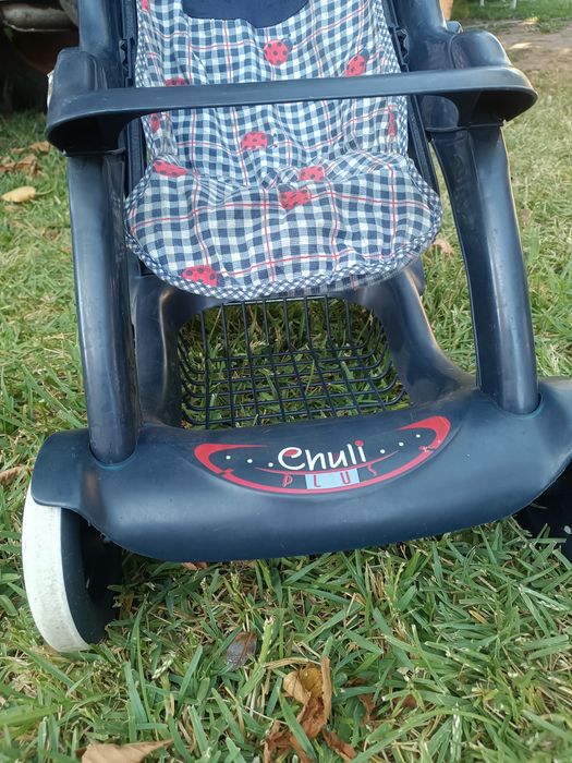 Carrinho de bebé de brincar