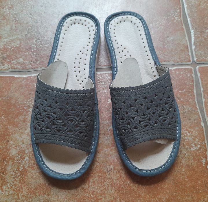 Pantofle, kapcie rozm 37 nowe