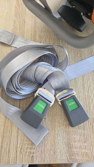 Britax Romer MAX-WAY PLUS  9-25Kg