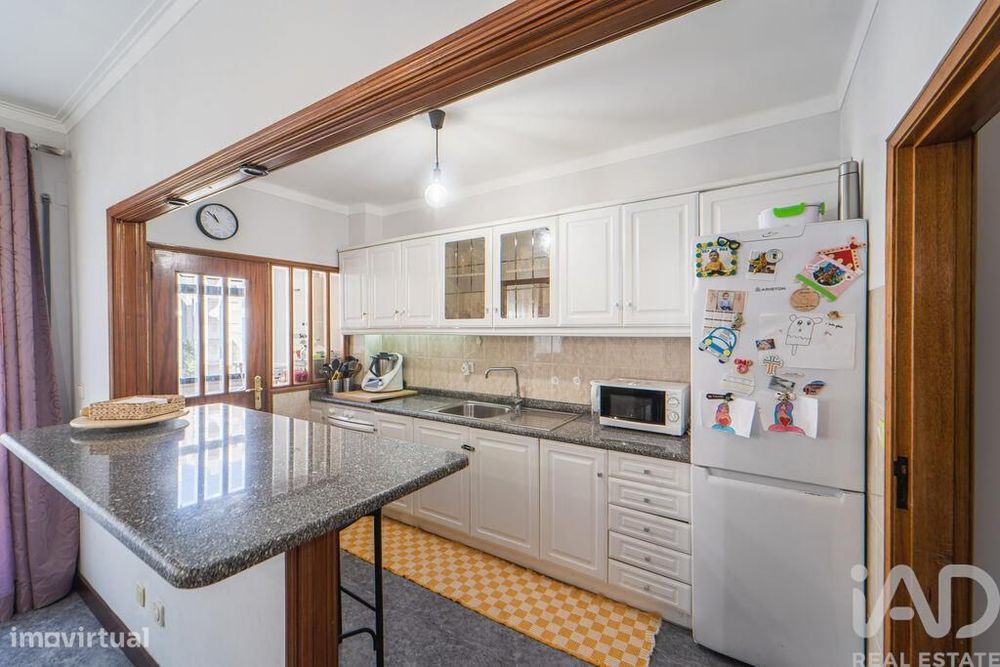 Apartamento T2 em Chafé de 88 m2