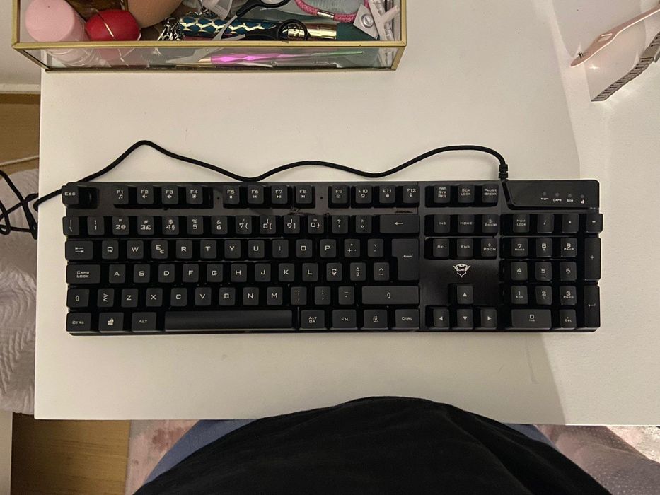 Teclado gamer led Trust