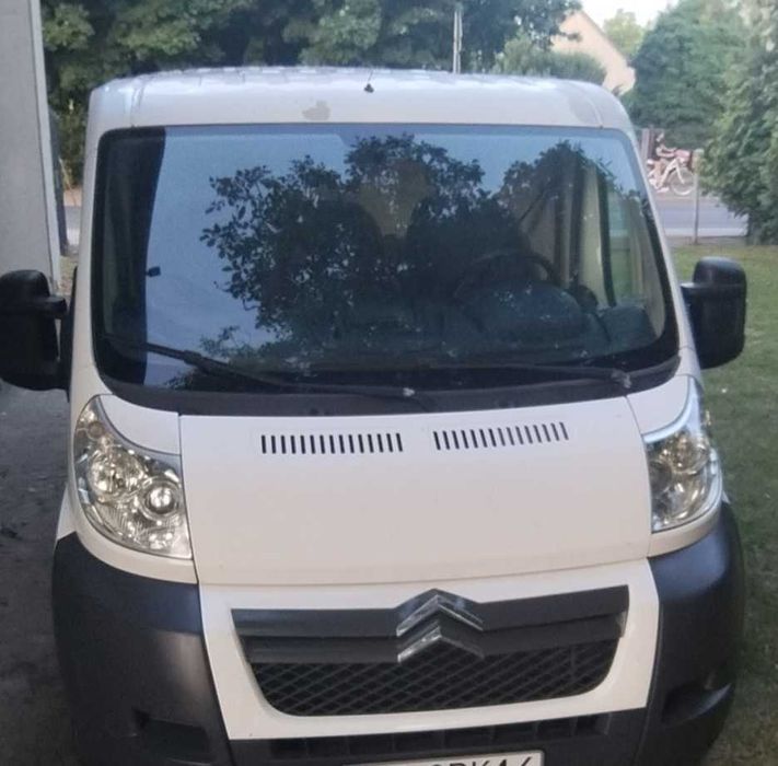 Usługi Transportowe i inne. Also Customer Service in English