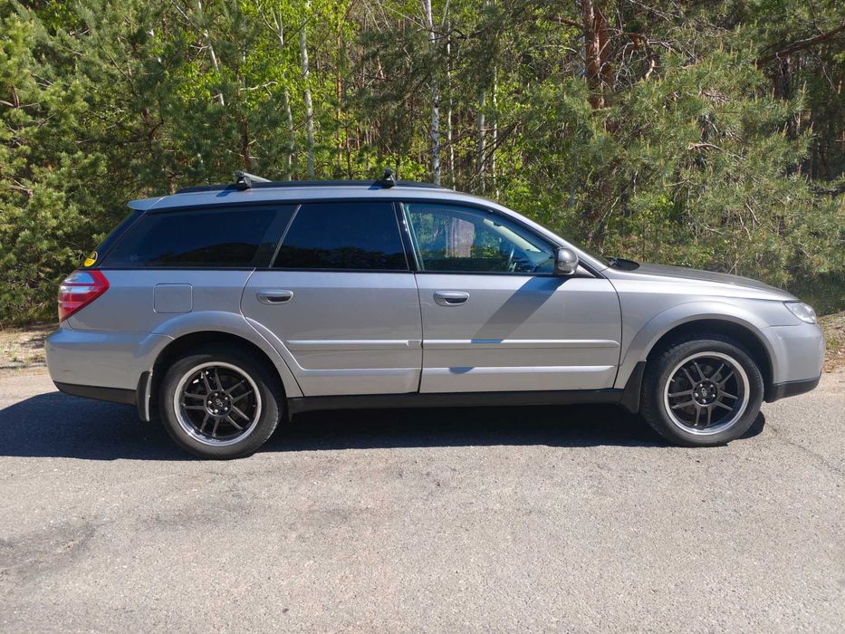 SUBARU Outback 3.0