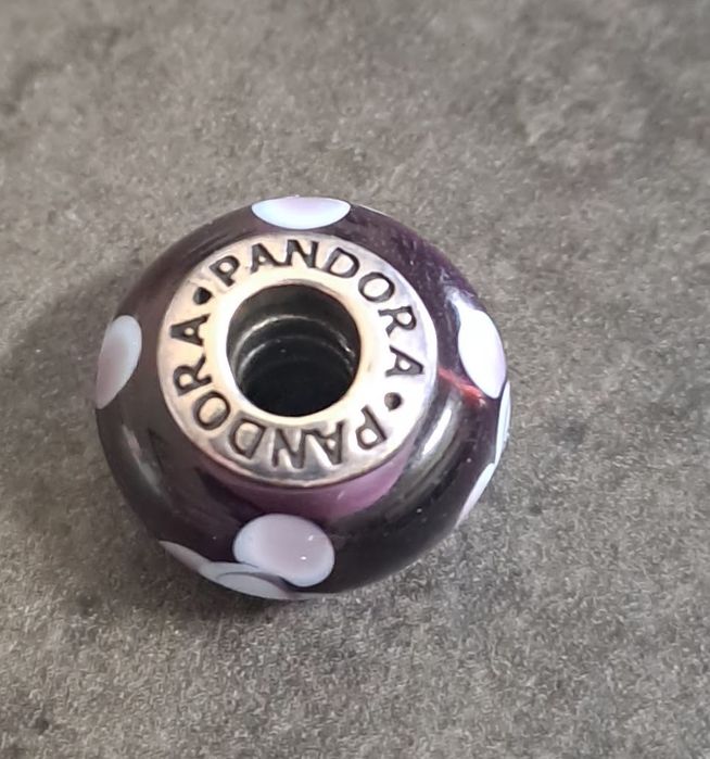 Conta Pandora em Murano Lilás e Prata 925, NOVA
Perfeita para adicion