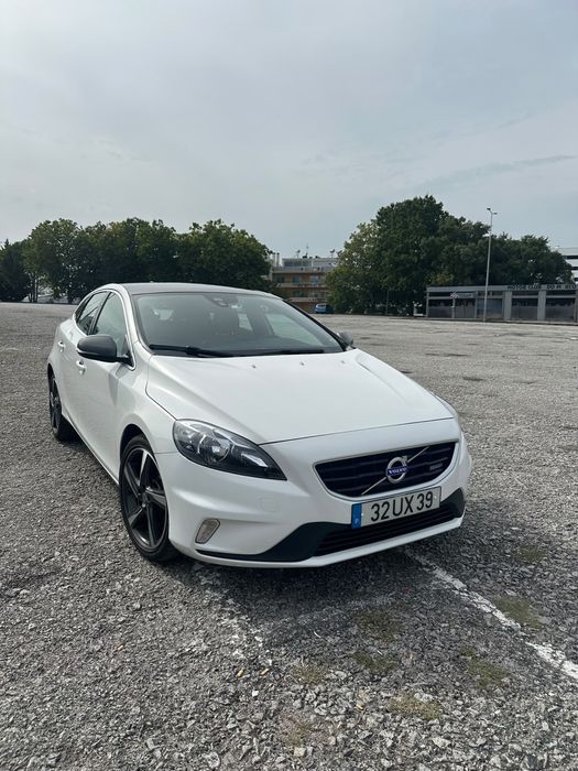 Volvo V40 D4 R design