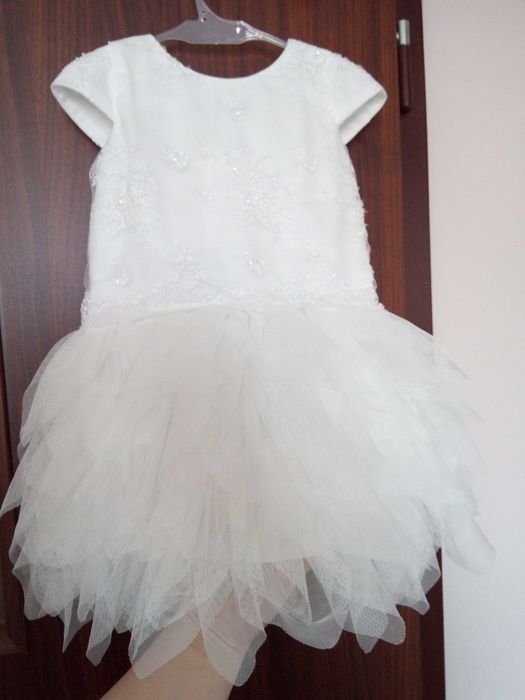 Śliczna sukienka na chrzest 74 cm Christopher