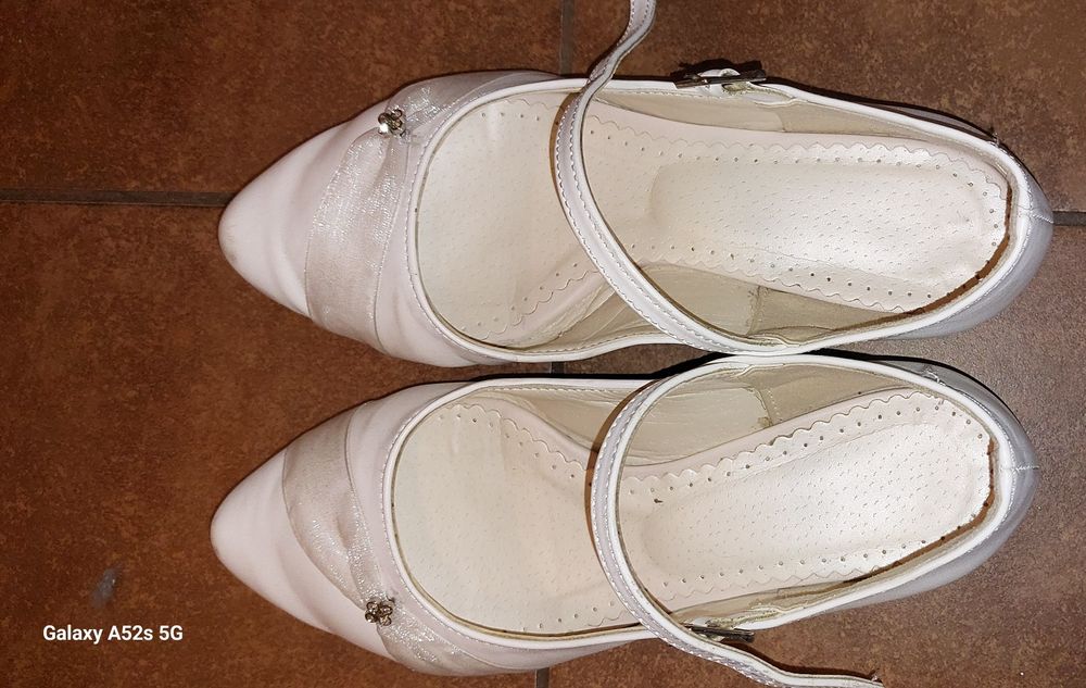 buty komunijne satynowe