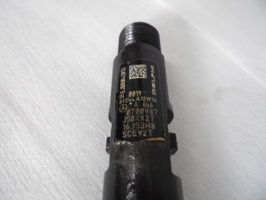 Wtryskiwacz Mercedes E C W204 E W211 2.2 CDI A6460700987 EJBR04201D