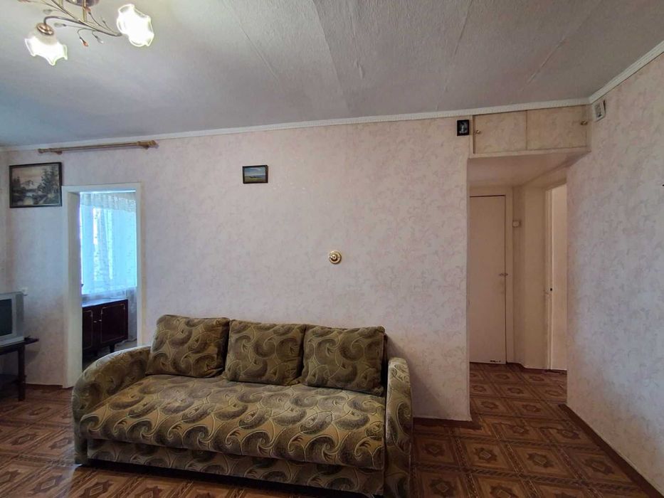 Продаю 3 комнатную квартиру Центр