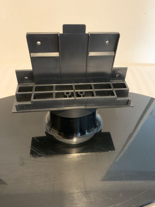 Noga podstawa do telewizora  LE32C450E1W Samsung